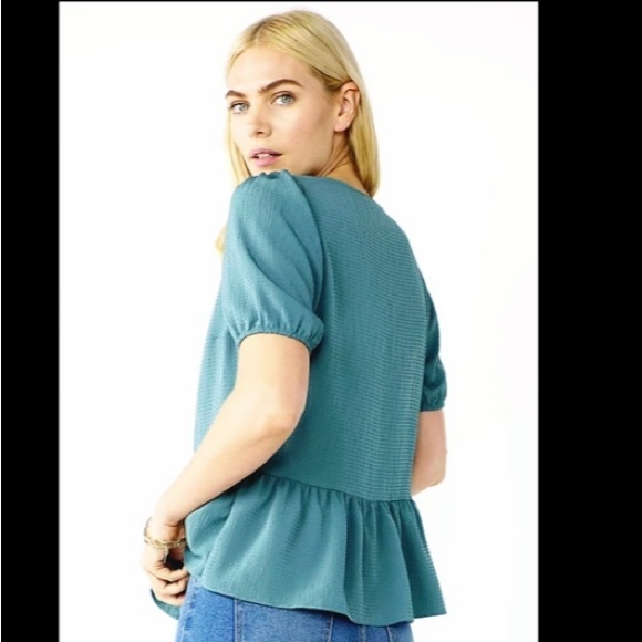 NWT: nine west peplum top - Picture 5 of 5